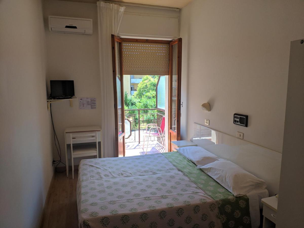 Hotel Luana Chianciano Terme Exterior photo